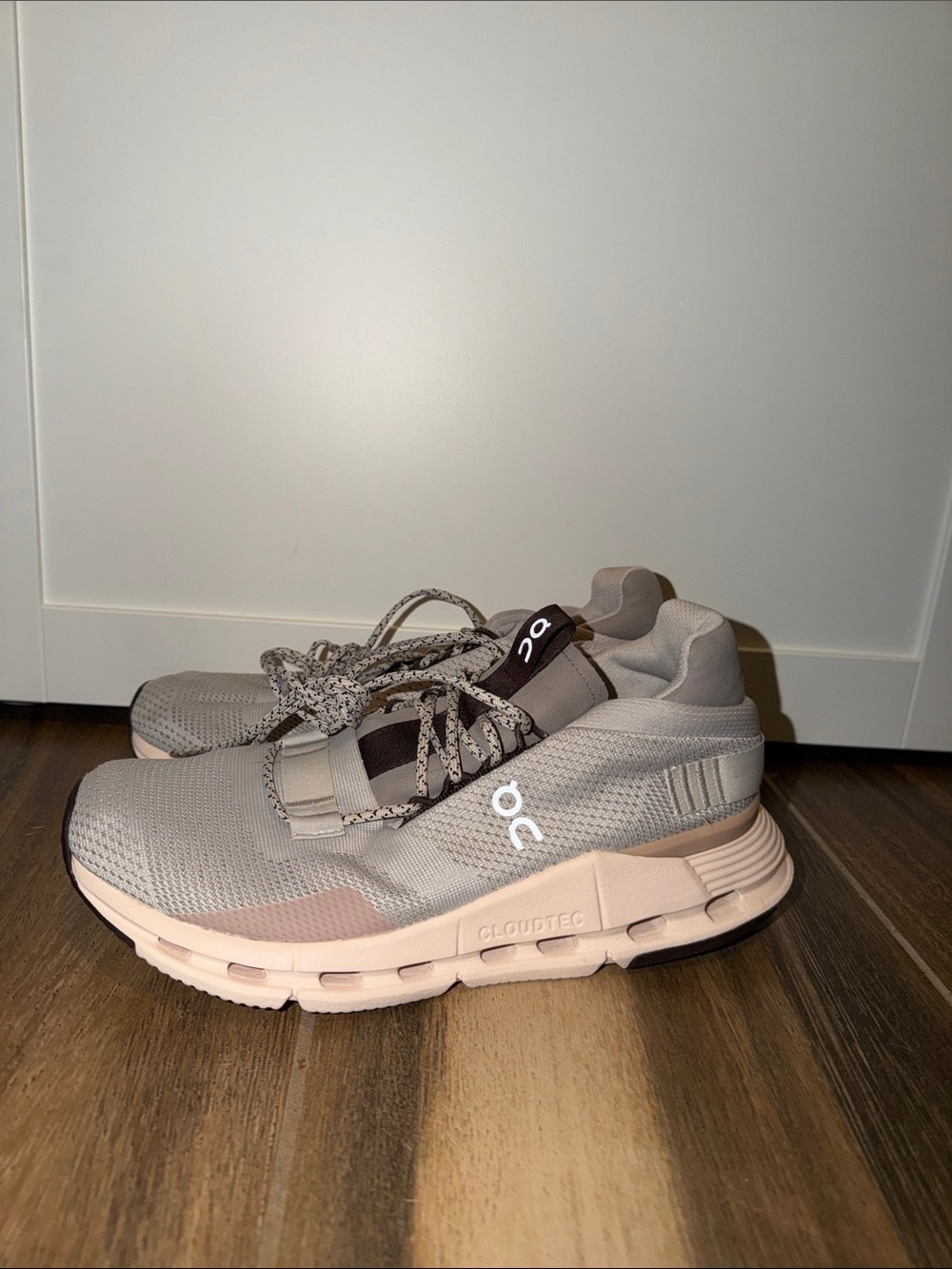 On Clouds tennis shoe Women's Cloudtec Sneakers in Light Gray and Blush